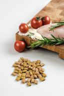 Savory (Сейвори) Snack Chicken and Cheese - Лакомство для поощрения кошек, с курицей и сыром