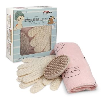 DoggyMan (ДоггиМен) Pet Washing Kit - Набор для купания собак и котов щетка